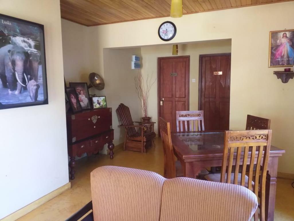 Bed and Breakfast Hill View Bungalow Нувара-Елія Екстер'єр фото